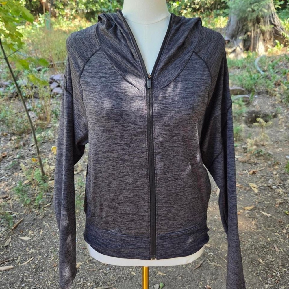 Oakley Women's XS Gray Zip-Up Hoodie‎